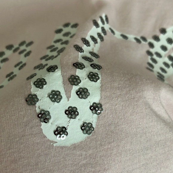 Victoria’s Secret S/P baby pink tee love graphic minor damage super cute n comfy - Picture 10 of 10
